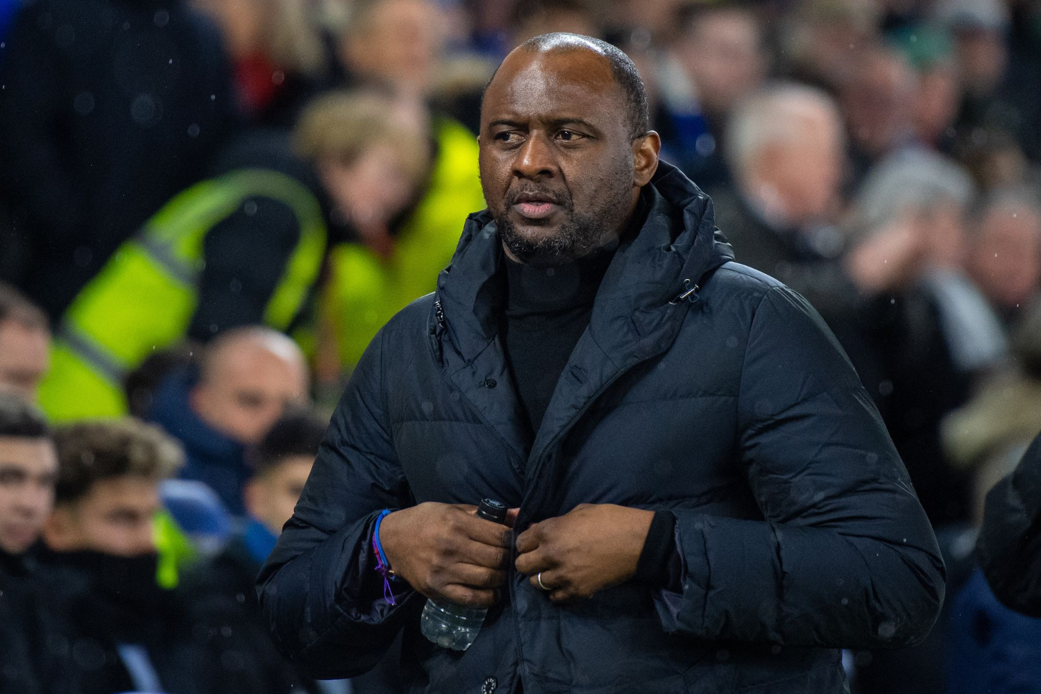 Genoa, Patrick Vieira ile sözleşme uzattı